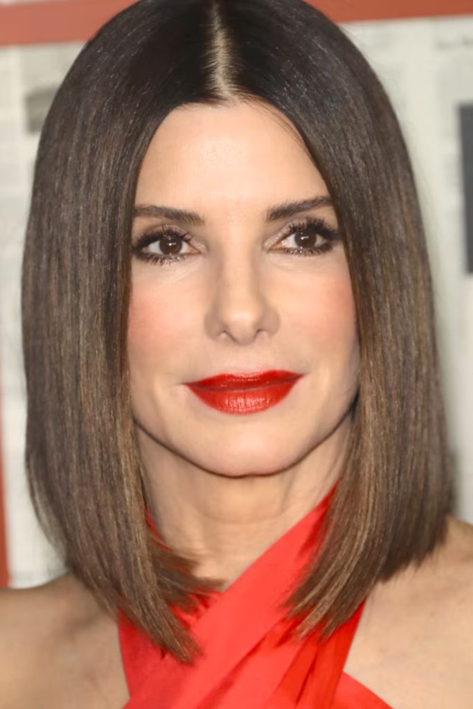 Radiating elegance and warmth—this woman with long, wavy brown hair glows in an outfit adorned with gold accents. A perfect blend of refined and approachable style. Pin it for hairstyle or evening outfit ideas!
#wavybrownhair #goldfashion #elegantlook #styleinspo #warmvibes
