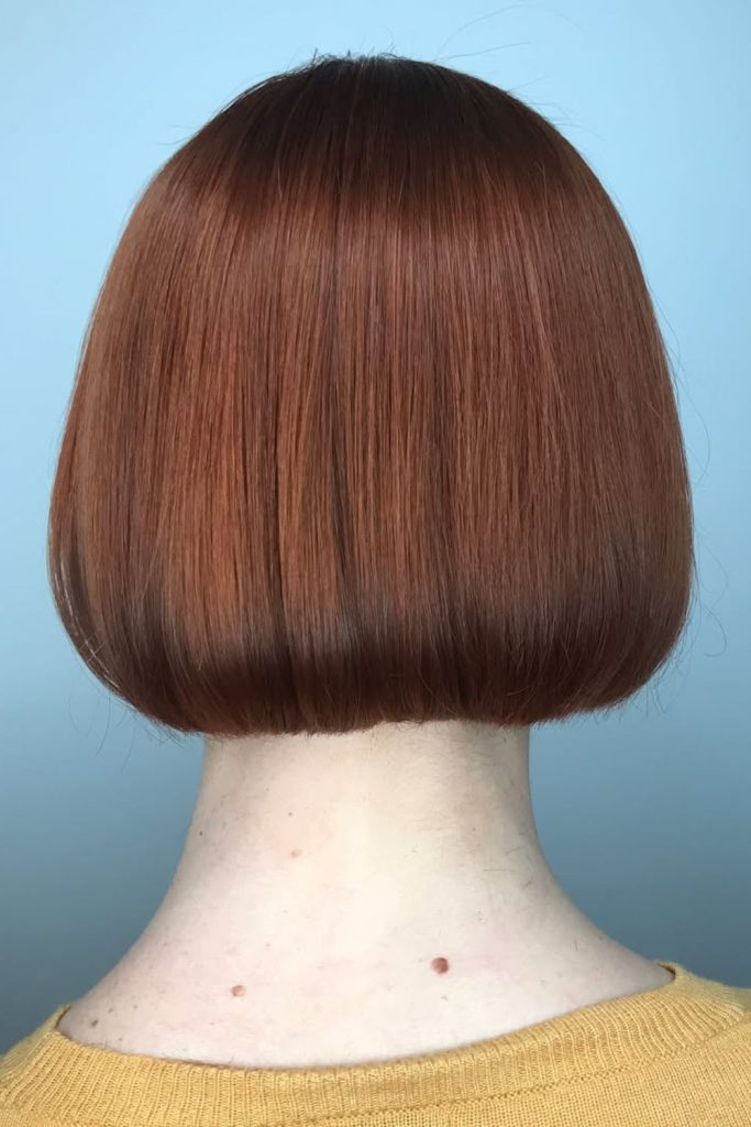 Soft, long brown hair paired with bangs and a cozy gray sweater creates a serene and thoughtful look you'll love for fall or quiet days in. This hairstyle is perfect for those drawn to soft, natural beauty and cozy fashion vibes. A go-to pin for brown hair inspo and bangs styling ideas.
#LongBrownHair #HairWithBangs #CozyVibes #NaturalHairstyle #SoftLook
