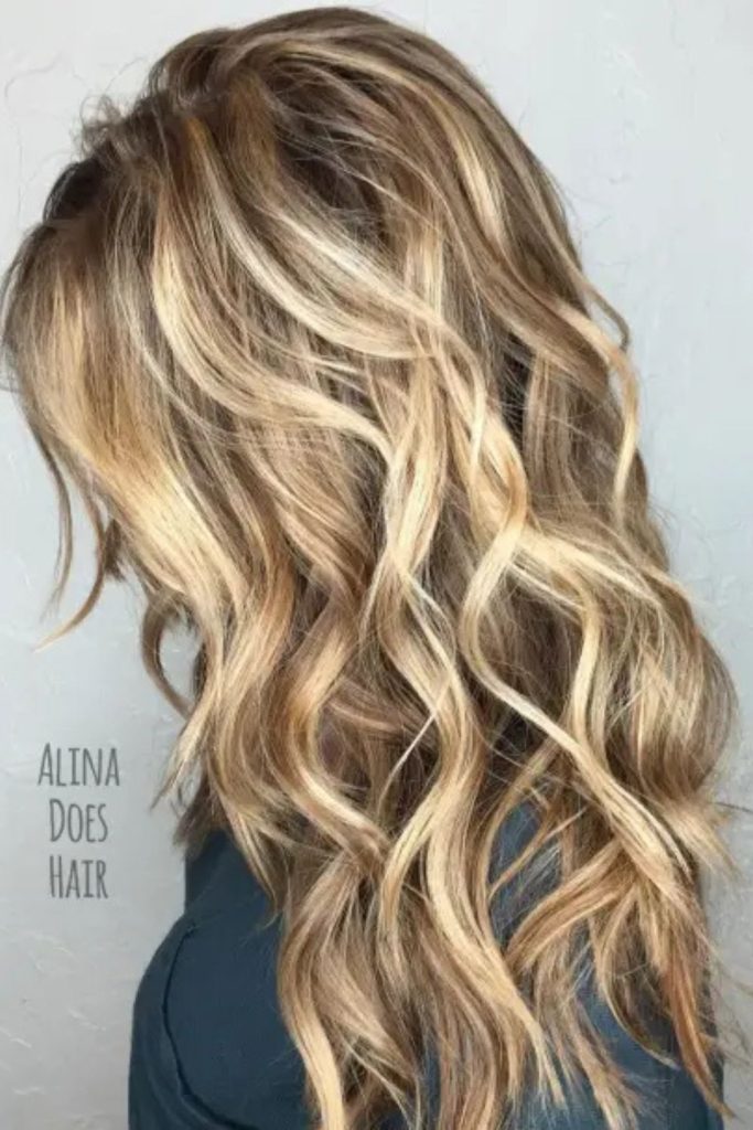 Smooth, sleek, and timeless—this side profile showcases long, layered black hair with incredible volume. A must-save for haircare or style inspiration.
#blacklayeredhair #sleeklook #hairstyleinspo #voluminoushair #sideprofilebeauty
